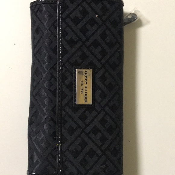 Women’s trifold Tommy Hilfiger wallet - Picture 1 of 6